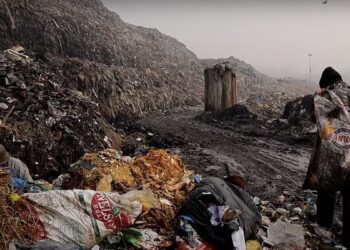 Foul smell from Achan dumping site sickens patients, staff at SKIMS Soura