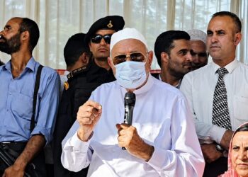 Kashmiris must learn from Iran: Dr Farooq