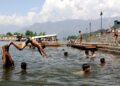 Srinagar simmers at 34°C, MeT predicts wet spell from today