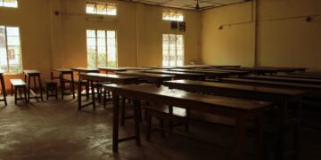 === The Ghosts of Education === Over 1,500 J&K schools crippled by empty desks, lone teachers