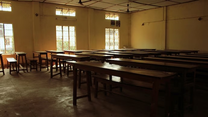 === The Ghosts of Education === Over 1,500 J&K schools crippled by empty desks, lone teachers