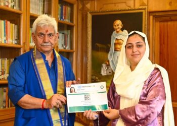Delegations call on LG Sinha