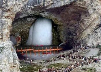 Wheels of Faith : 20-Year-Old Skates to Amarnath
