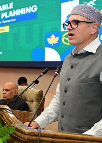 Tourism without sustainability ‘unqualified disaster’: CM Omar