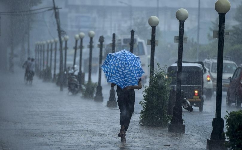 Rain, thundershowers lash J&K parts