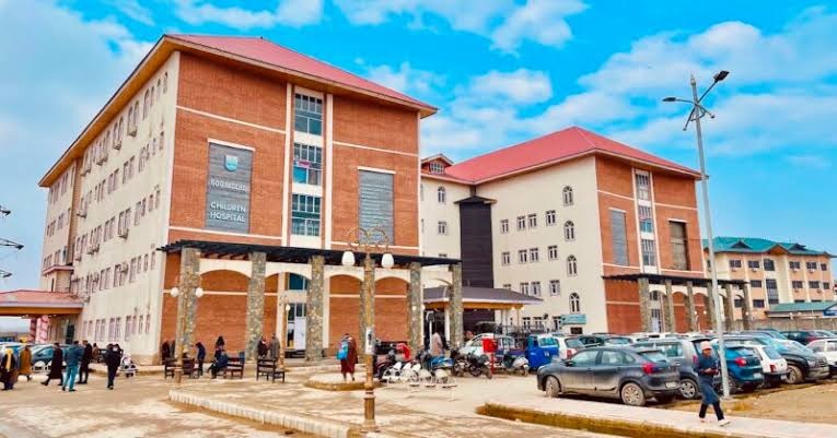 Children’s hospital gets foot-over bridge, attendant accommodation
