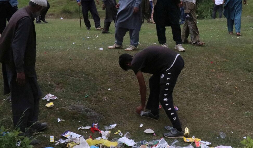 Tourist boom leaves trail of plastic waste across offbeat destinations