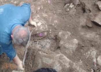 Rain fury claims nine more lives, toll reaches 21; seven of two families buried in Poonch landslide