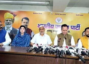 LoP Sharma slams Omar for ‘political posturing’ in New Delhi