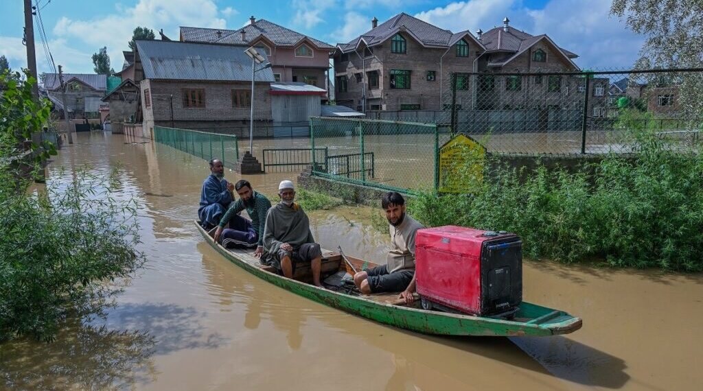 Rs 2022 crore flood management projects for Kashmir stuck amid technical disagreements, infrastructure risks