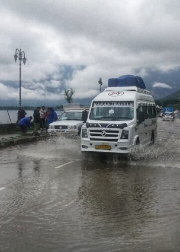 Heavy rain cripples life across J&K, woman dies in house collapse, several roads shut