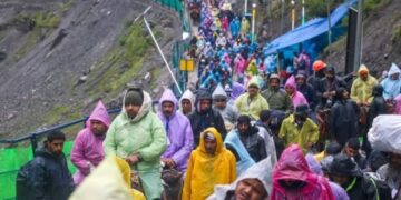 Amarnath Yatra: 4.41 lakh pilgrims pay obeisance in 27 days