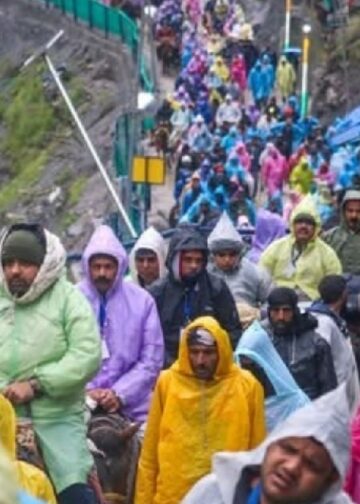 Amarnath Yatra: 4.41 lakh pilgrims pay obeisance in 27 days