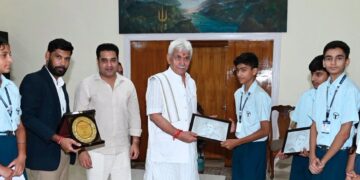 LG Sinha meets The Asian School students
