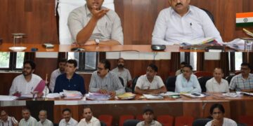 DC Reasi chairs DLC meeting, focus on dairy expansion, poultry promotion