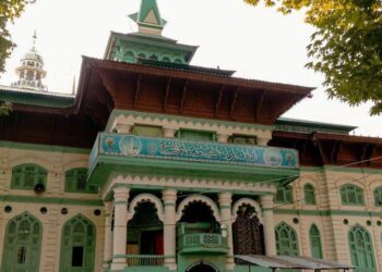 Govt approves Rs 10.95 crore for restoration, upgradation of Ziyarat Sharief Khiram, Shiv Mandir Thajiwara in Anantnag