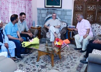 CM Omar meets delegations, individuals