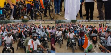 Har Ghar Tiranga : DC, SSP flag off mega bike & bicycle rallies in Budgam