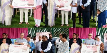 CM Omar felicitates floriculture department’s contest winners