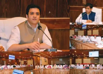 DC Budgam reviews progress under Mission YUVA, HADP, JKCIP & PMFBY