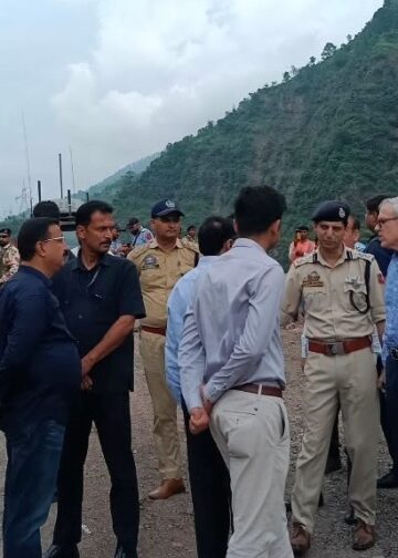 CM Omar directs seamless traffic movement on NH-44