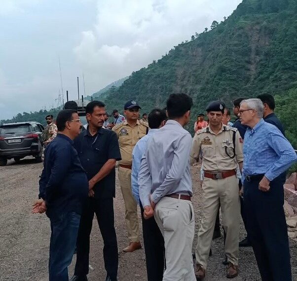 CM Omar directs seamless traffic movement on NH-44