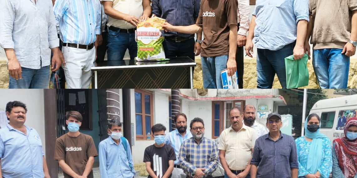 Poshan Kits provided to TB beneficiaries in Doda