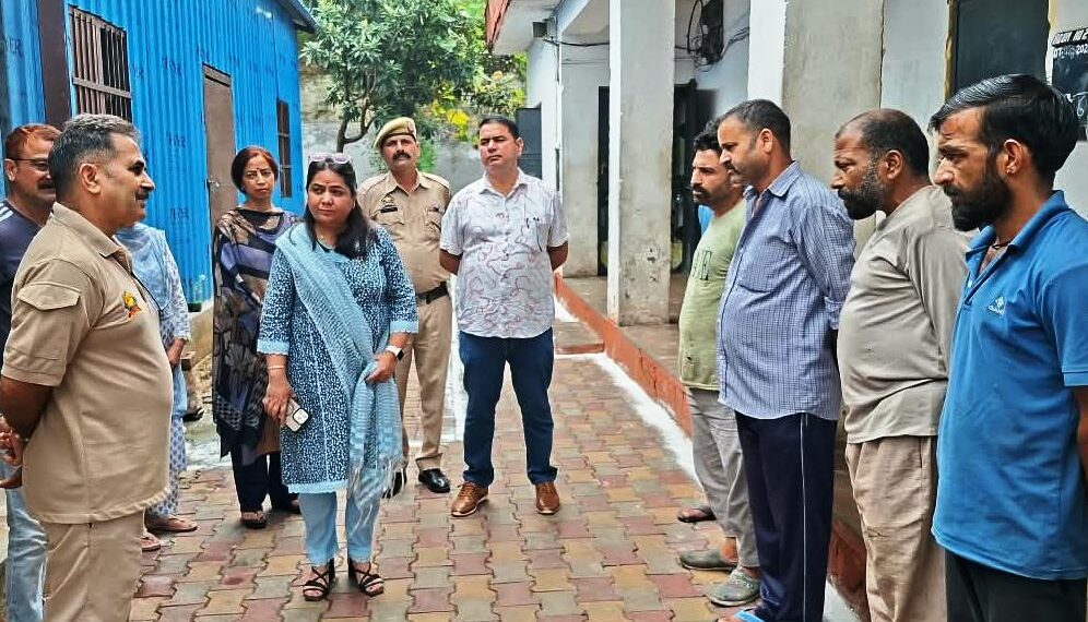Secretary DLSA inspects Prison Legal Aid Clinic at District Jail Udhampur