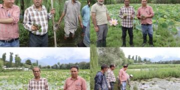 ICAR–NRC Makhana scientist reviews aquatic crop demonstrations at KVK Bandipora