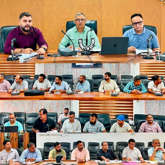 DC Kathua reviews progress of PMGSY projects