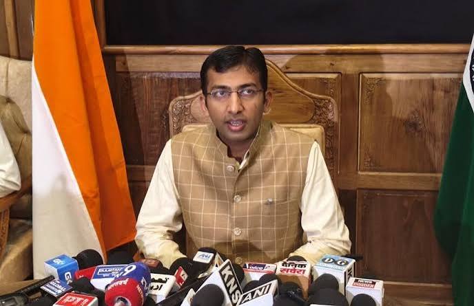 Div Com Kashmir invites public to I-Day event