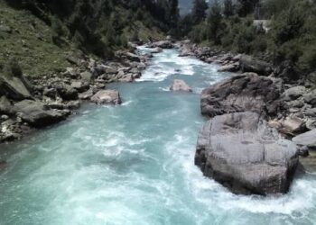 Ganderbal Admin issues advisory against bathing in Nallah Sindh