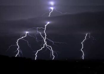 Lightning strike kills two in Anantnag