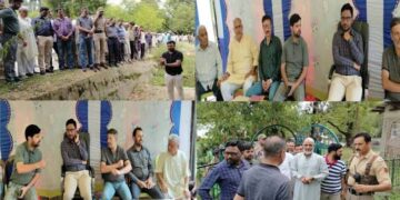 DC Kupwara visits Tekipora Lolab, reviews development, public issues