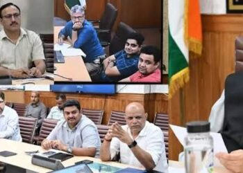 Strengthening J&K’s Handicrafts, Handloom Sector : CS directs expansion of skill courses, stronger GI traceability, technology-based wage assessment