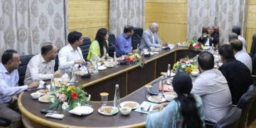 CEO, FSSAI reviews food testing facilities in J&K