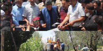 Speaker tours Wanpora, Qazipora, Takiya Hayatpora Sarie, reviews developmental works