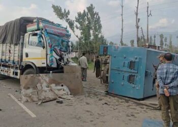 5 CRPF personnel injured in Qazigund road accident