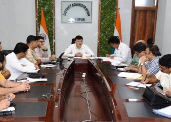 DC Udhampur reviews road safety measures at DRSC meeting