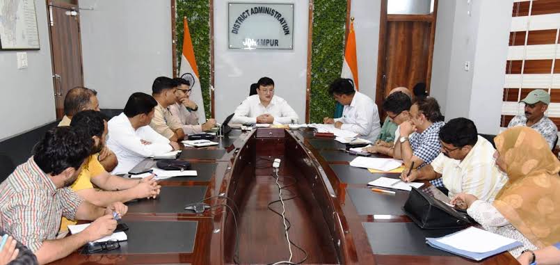 DC Udhampur reviews road safety measures at DRSC meeting