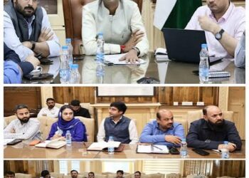 Div Com reviews proposed road projects for Srinagar