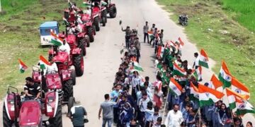 Farmers, BSF personnel participate in Suchetgarh Tiranga rally