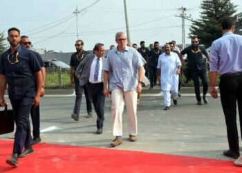 CM Omar takes early-morning tour of Srinagar’s all 8 Assembly constituencies