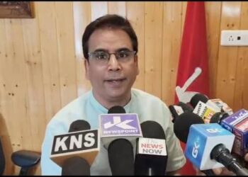 ‘Unnecessary suspicion’ of Kashmiri youth must end: Tanvir Sadiq