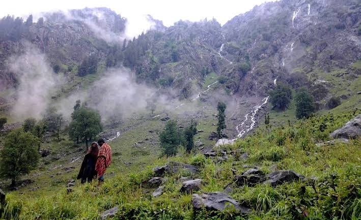 Cloudbursts, inclement weather stall tourism boom at Kashmir’s offbeat destinations