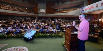 CM Omar honours 580 J&K sportspersons with Rs 2.71 crore