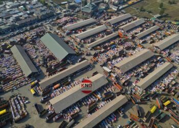Fruit Mandi dispute pits traders against each other