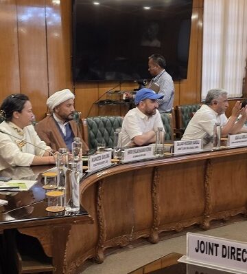 === Centre–Ladakh talks ===  LG must act on aid, advice of Assembly: Ladakh groups to Centre