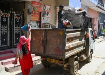 Batangoo residents urge restoration of door-to-door garbage collection