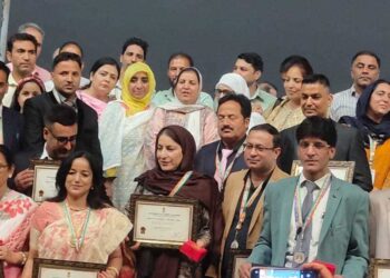=== J&K fully literate UT ===  Education Minister congratulates people